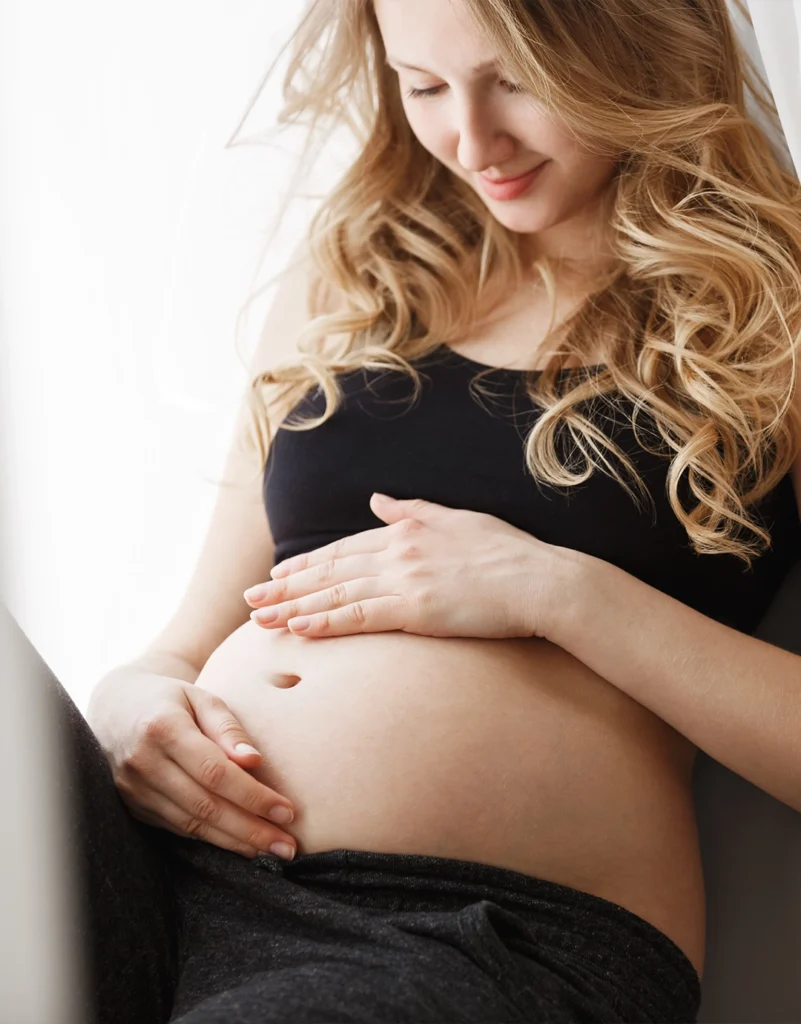 04-Pregnancy_Facial_treatment_-_woman_in_clinic_webp.c2paws